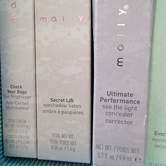 Mally cosmetics Box of 10 bundle New - Picture 5 of 10